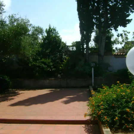 With Garden And Private Parking * Scalea