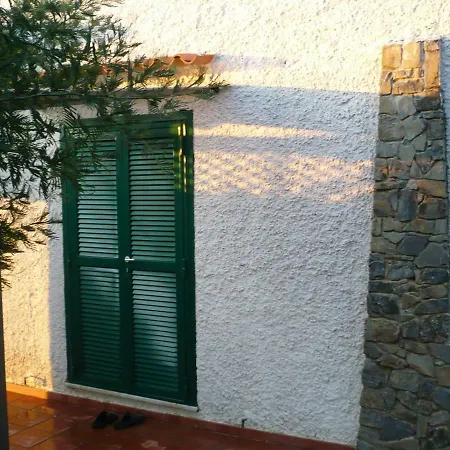 Vila With Garden And Private Parking *